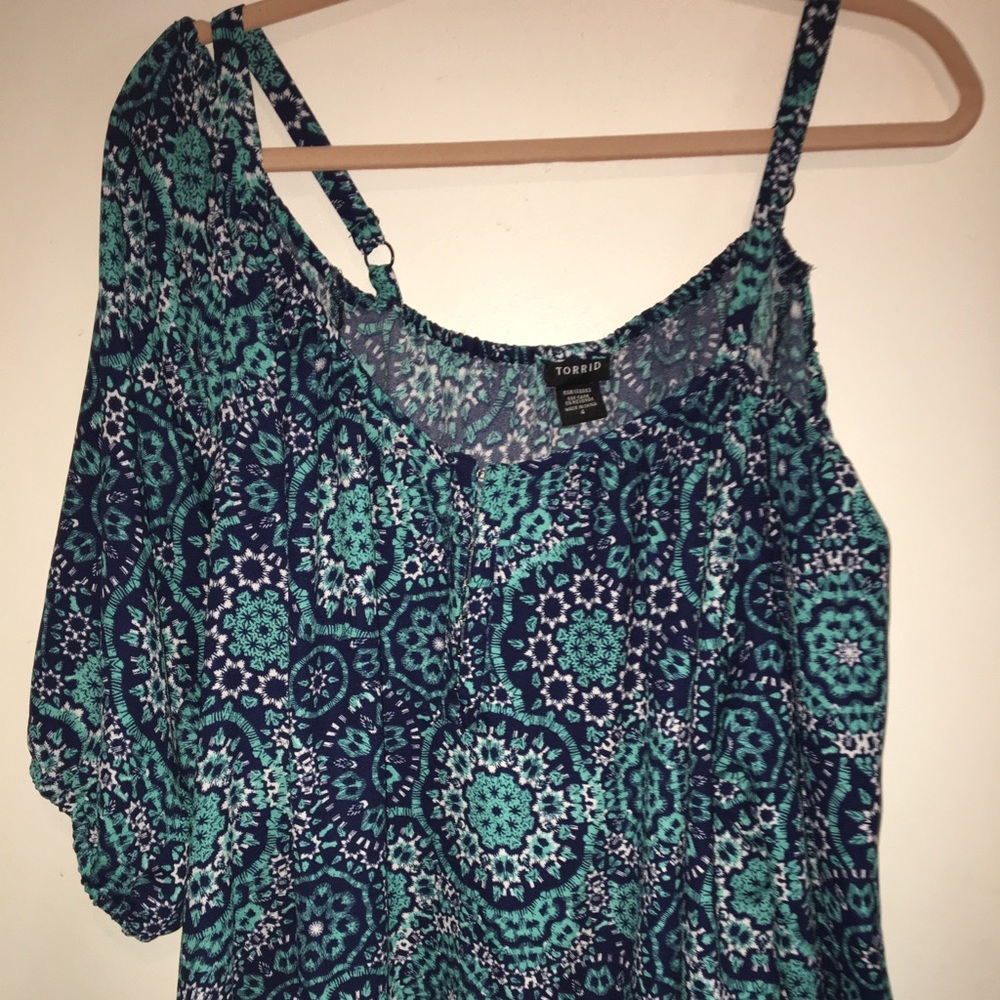 Torrid off the shoulder Blouse